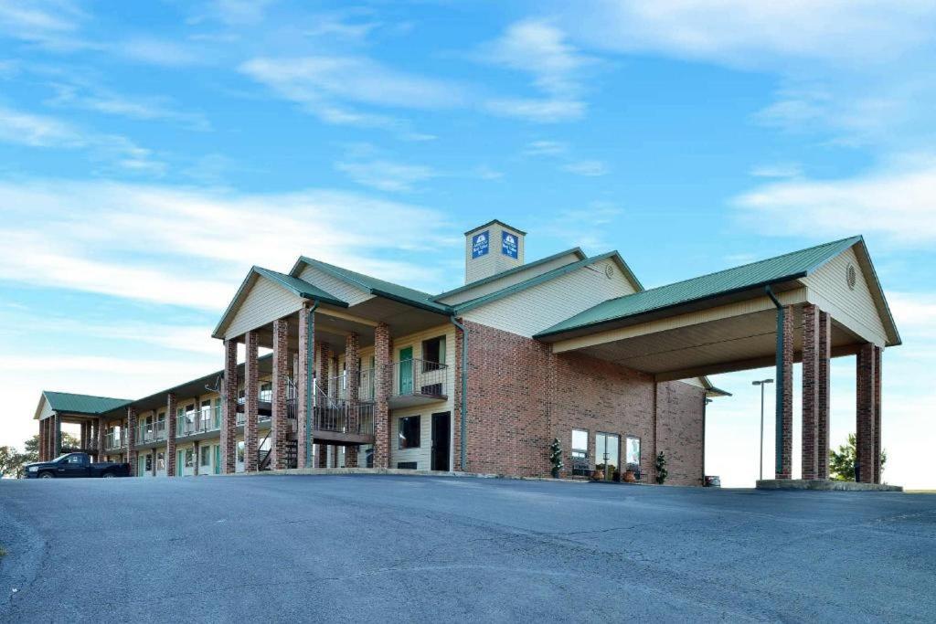 Ozark Hotel Kültér fotó